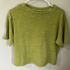 Universal Thread tee